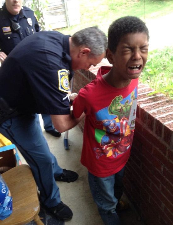 Cops Pretend To Arrest 10 Year Old Boy To Teach Him A Lesson (5 pics)