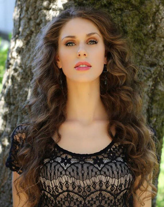 Meet The Woman That Has 2 Vaginas (4 pics)