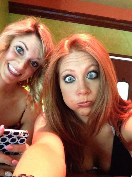 Who Doesn't Love A Gorgeous Girl With A Goofy Personality? (85 pics)
