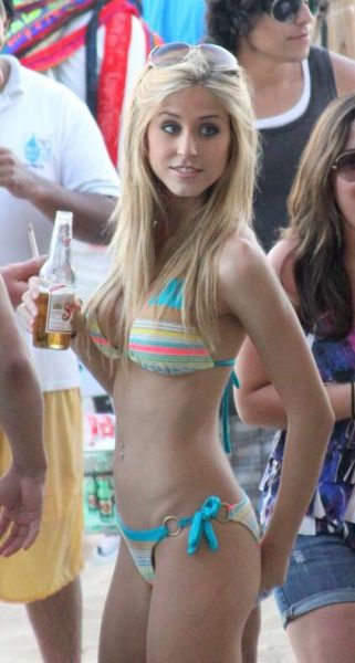 Babes In Bikinis Means Summer Is Almost Here (53 pics)