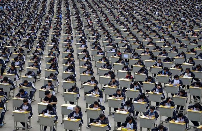 China Has Perfected The Art Of Big Crowds (33 pics)