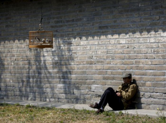 Candid Photos Show A Different Side Of Life In China (59 pics)