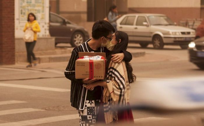 Candid Photos Show A Different Side Of Life In China (59 pics)