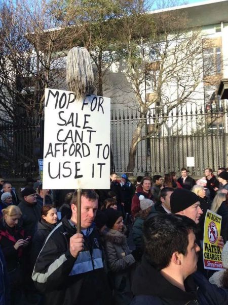 Protesters Who Totally Nailed It With Their Sign Game (25 pics)