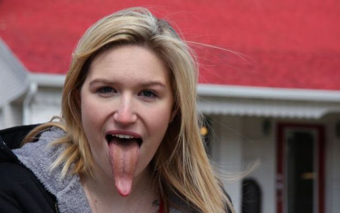 This Girl Has A Tongue That Could Set A World Record (12 pics)