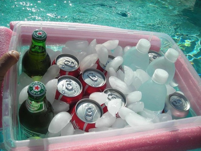 This DIY Floating Cooler Is Perfect For Summer (10 pics)