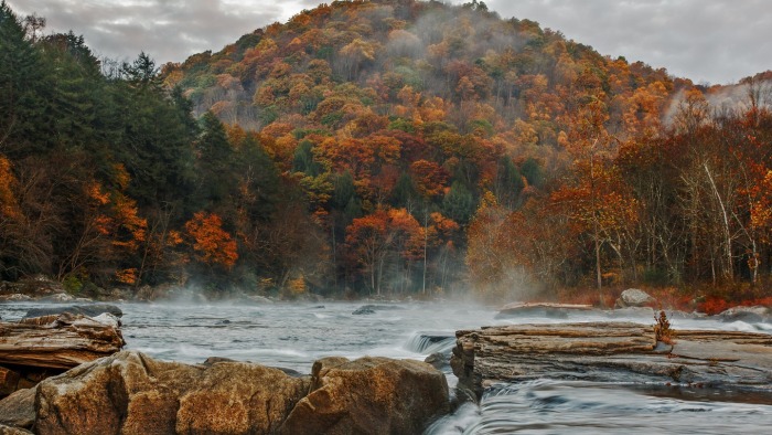 These Are The Top 10 Swimming Holes In The United States (10 pics)