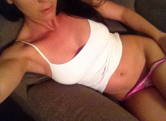 These Sexy Girls Just Don't Want To Keep Their Clothes On (40 pics)
