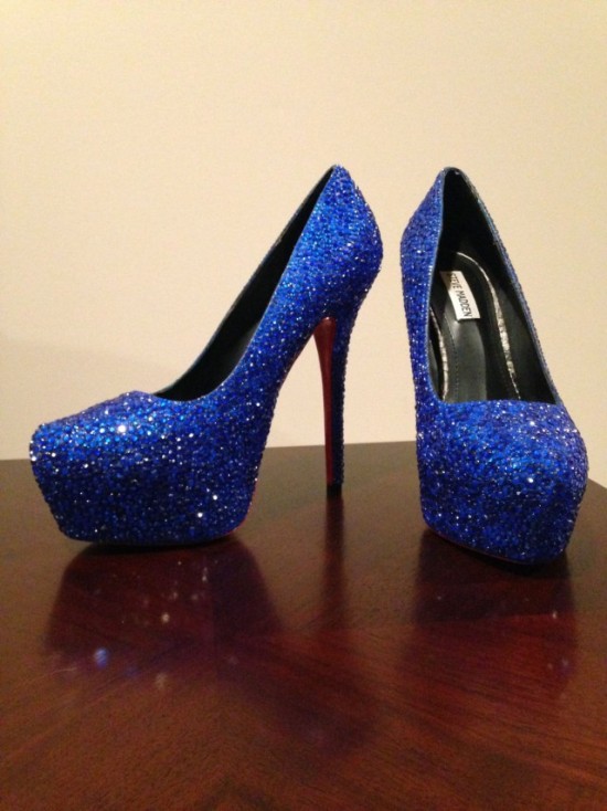 Girl Makes $5,000 Prom Shoes On A $40 Budget (12 pics)