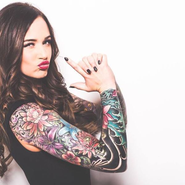 Hot Girls And Tattoos Just Go So Well Together (53 pics)