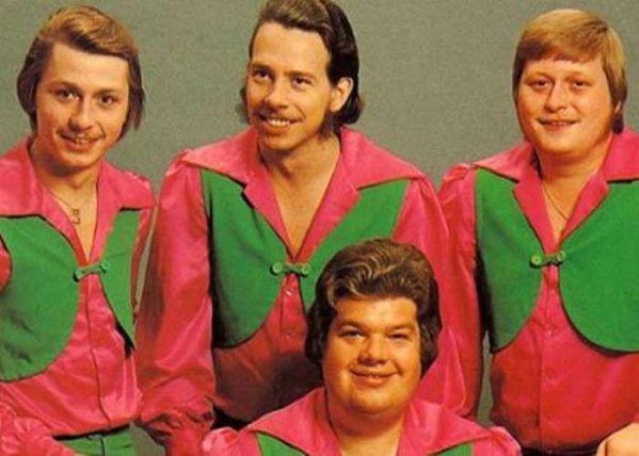 Band Photos That Are Absolutely Cringeworthy (21 pics)