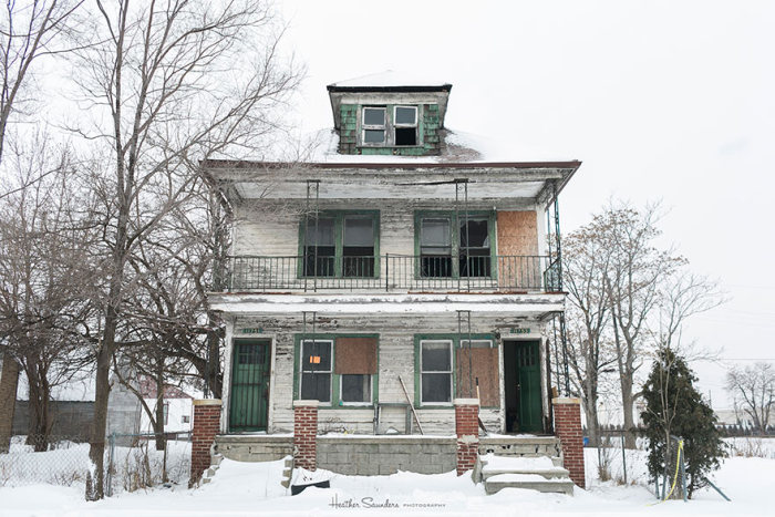This Abandoned House In Detroit Was Turned Into Something Beautiful (15 pics)