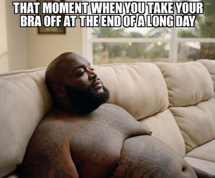 Reasons Why Summer Is Not A Fun Season For Girls With Big Boobs (23 pics) Reasons Why Summer Is Not A Fun Season For Girls With Big Boobs (23 pics)
