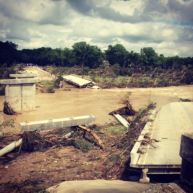 Devastating Floods And Tornadoes Roll Through Texas And Oklahoma (18 pics)