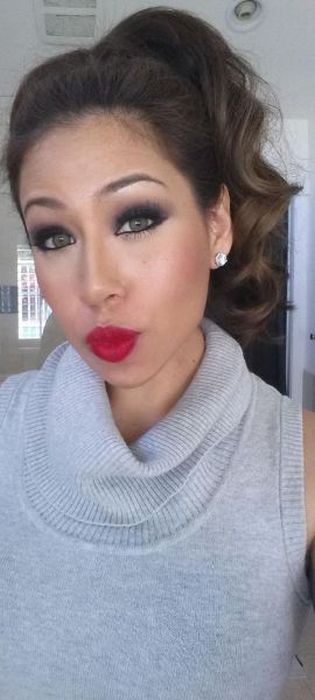 Girls With Red Lips That Have Mastered The Art Of Seduction (40 pics)