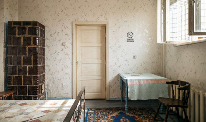Rooms Where Romanian Prison Inmates Have Conjugal Visits (20 pics)