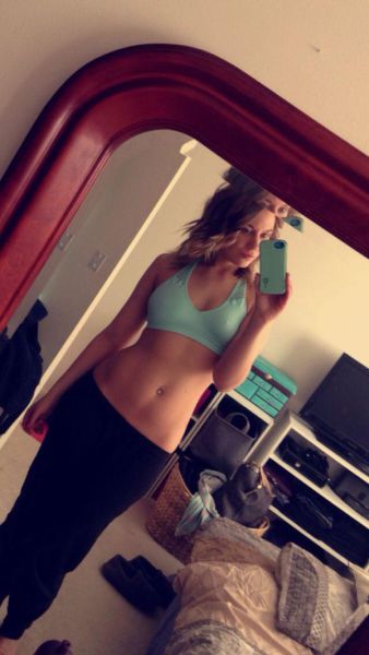 You're Going To Want To Hit The Gym After Seeing These Girls In Sports Bras (38 pics)
