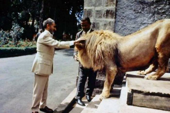 Fun Photos Of Fascinating And Famous People Throughout History (22 pics) Fun Photos Of Fascinating And Famous People Throughout History (22 pics)