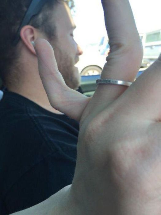 There's No Way To Explain What's Going On Here  (40 pics)