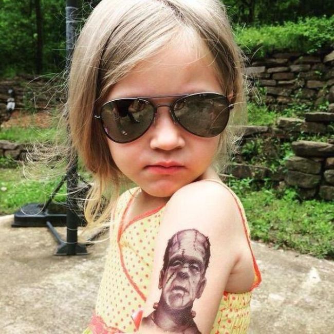 There's No Way To Explain What's Going On Here  (40 pics)