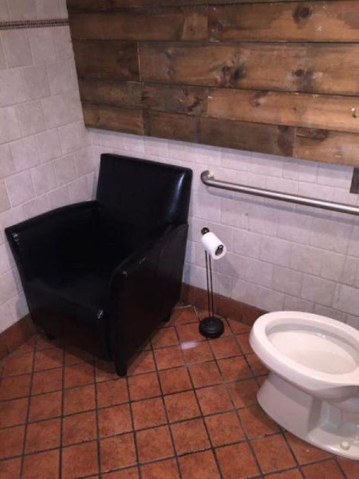 There's No Way To Explain What's Going On Here  (40 pics)