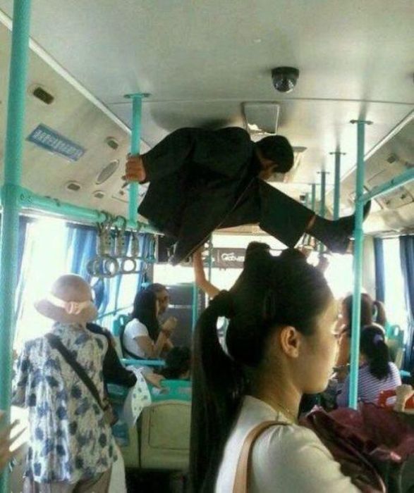 There's No Way To Explain What's Going On Here  (40 pics)
