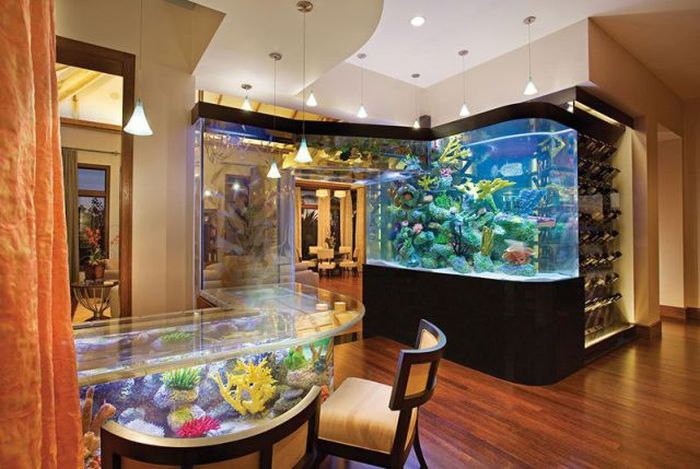 This Seafront Mansion In Florida Is Absolutely Stunning (16 pics)