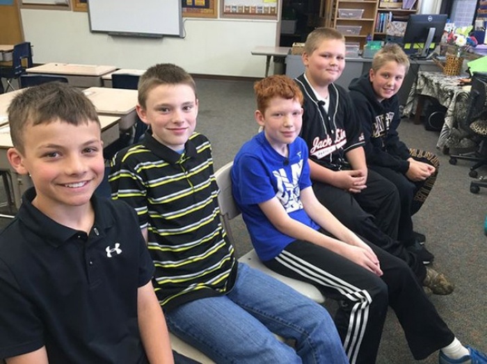 Five Boys Made A Pact To Protect A Kid At School  (7 pics)