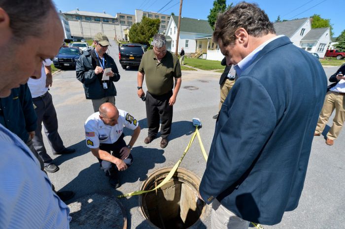 2 Convicted Murderers Escaped From Prison Using Power Tools (20 pics)