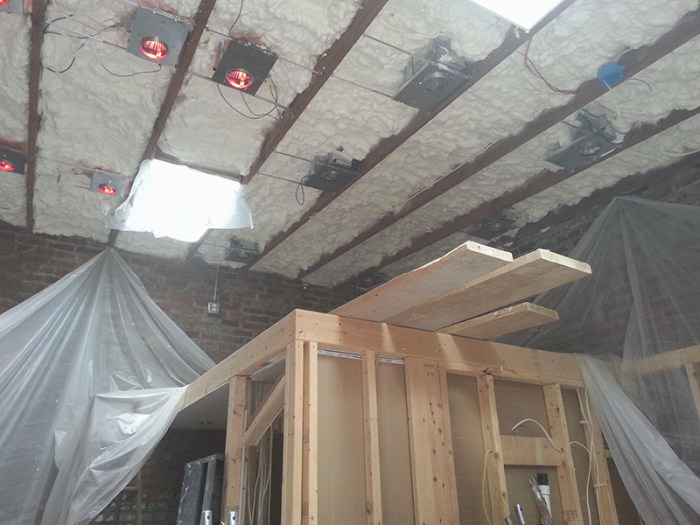 He Spent $50,000 And Turned A Storage Unit Into The Ultimate Loft Apartment (22 pics)