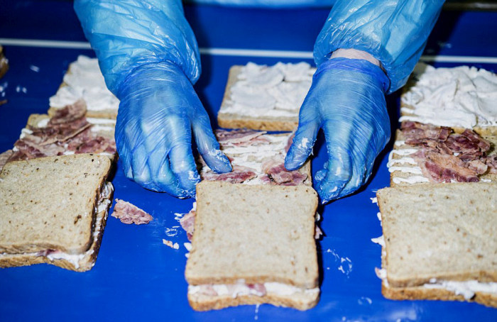 Britain's Biggest Sandwich Factory Makes Three Million Sandwiches A Week (21 pics)