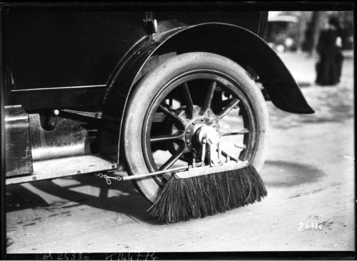 Mud Flaps Looked Very Different In 1912 (12 pics)