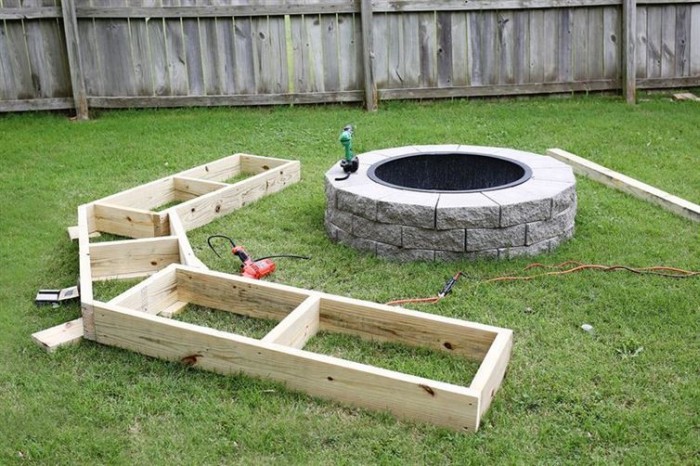 Man Builds Backyard Furniture For Only $125 (17 pics)