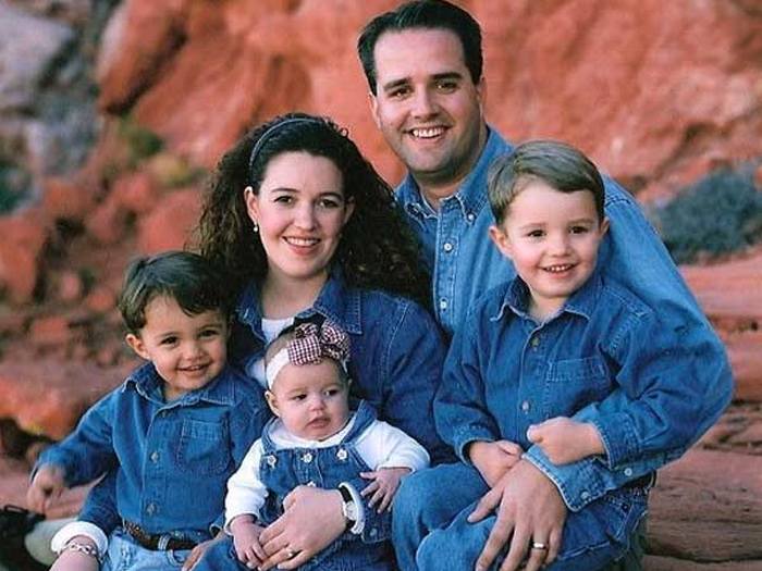 These Family Photos Are A Denim Overload (30 pics)