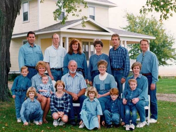 These Family Photos Are A Denim Overload (30 pics)