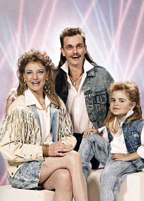 These Family Photos Are A Denim Overload (30 pics)