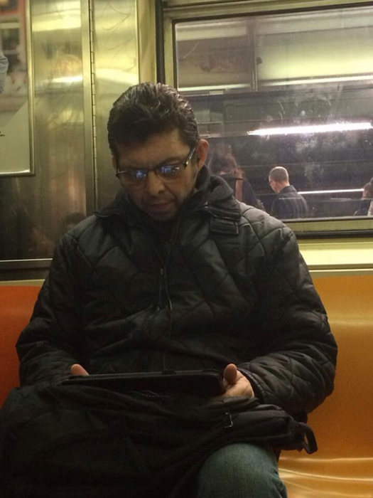 Real Life People That Look Way Too Similar To Movie And TV Characters (26 pics)