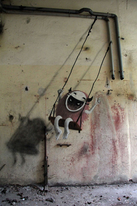 An Artist In Berlin Is Painting Monster Murals Inside Abandoned Buildings (19 pics)
