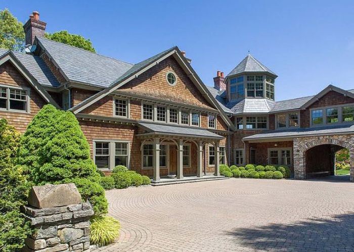 Take A Look At Bruce Willis’ New Luxury Mansion In New York (19 pics)