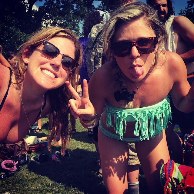 The Hottest Babes From Bonnaroo 2015 (39 pics)