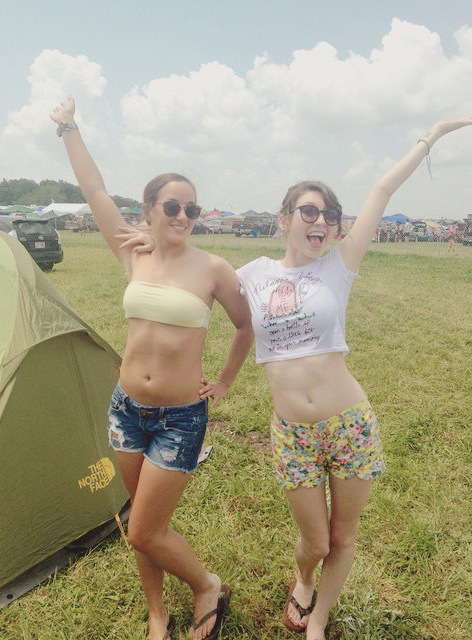 The Hottest Babes From Bonnaroo 2015 (39 pics)
