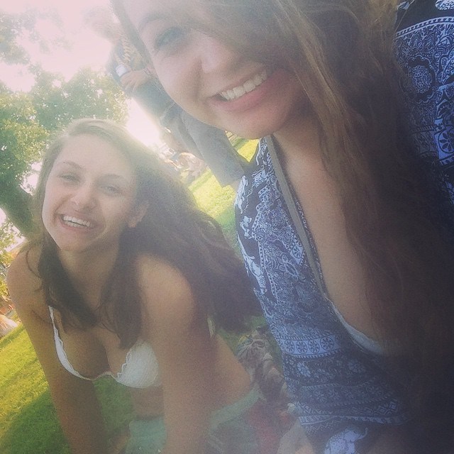 The Hottest Babes From Bonnaroo 2015 (39 pics)