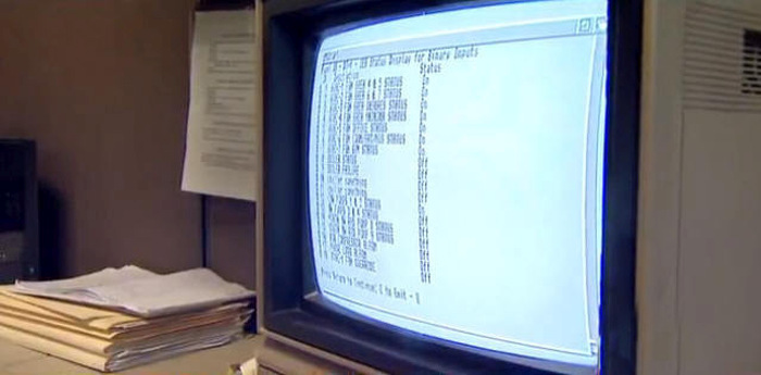 This 1980s Computer Controls Heat And AC For 19 Public Schools (4 pics)