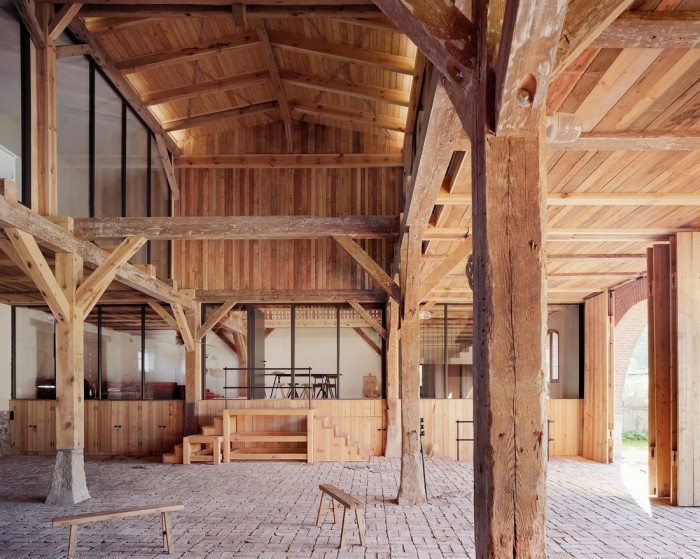 Old Barn In Germany Gets Converted Into A Beautiful House (16 pics)