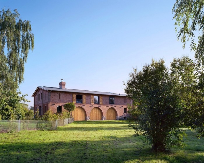 Old Barn In Germany Gets Converted Into A Beautiful House (16 pics)