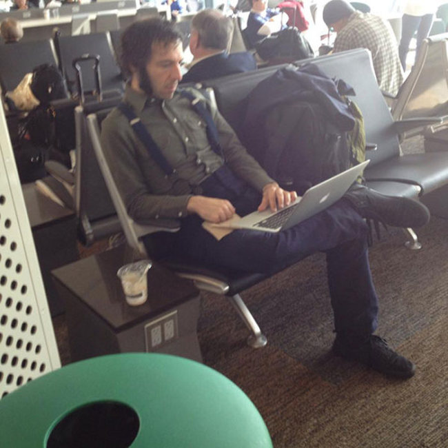 How To Spot A Hipster In Public (25 pics)