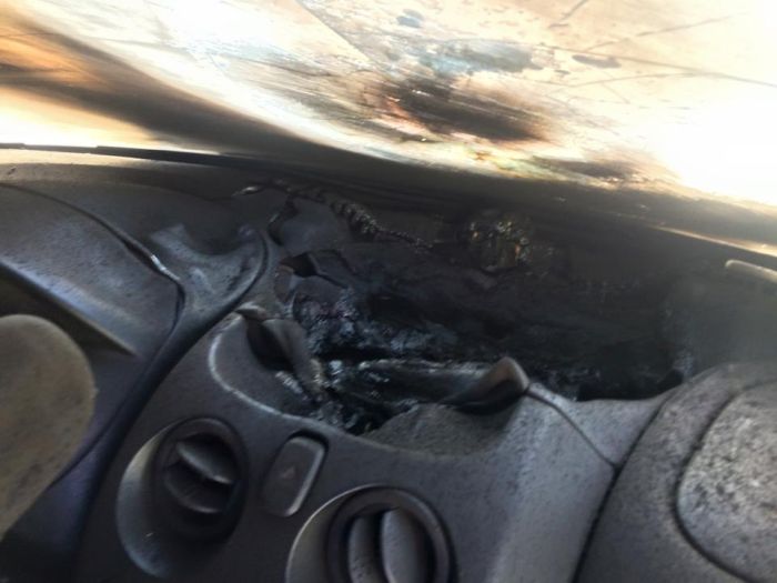 What It Looks Like When Lightning Hits A Car (2 pics)