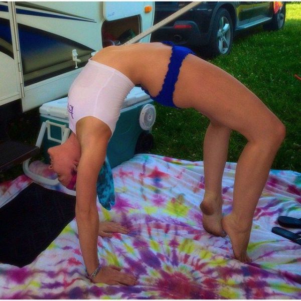 Strong Sporty Girls Show That Fit Is Really Sexy (52 pics)