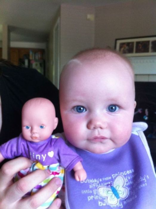 Children Who Look Shockingly Similar To Their Toy Dolls (34 pics)