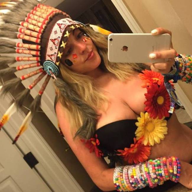 Get A Look At The Hottest Girls From EDC Las Vegas 2015 (37 pics)